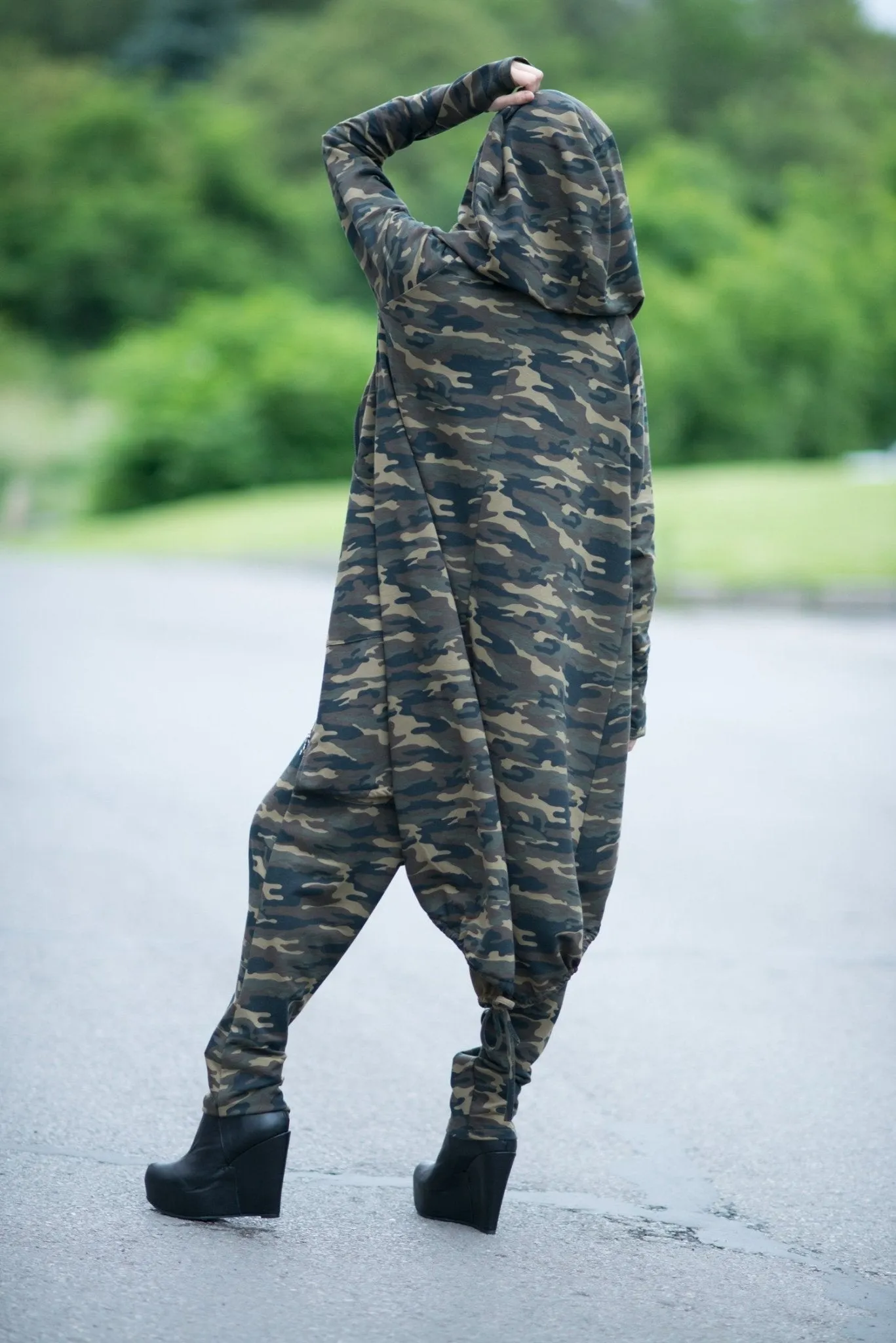 KAMILA Urban Style Hooded Outfit