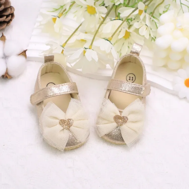 Lace Style Princess Gold Hearted Shoes