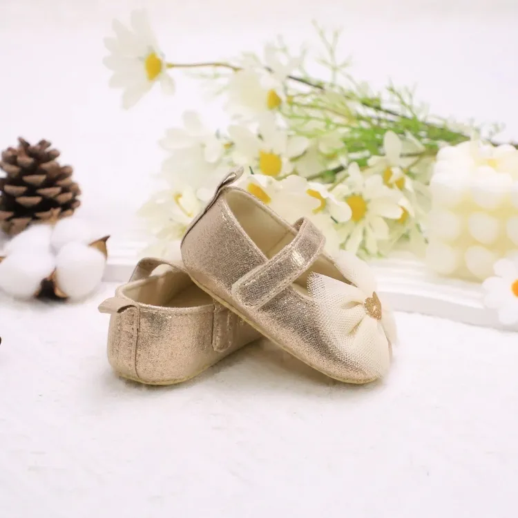 Lace Style Princess Gold Hearted Shoes