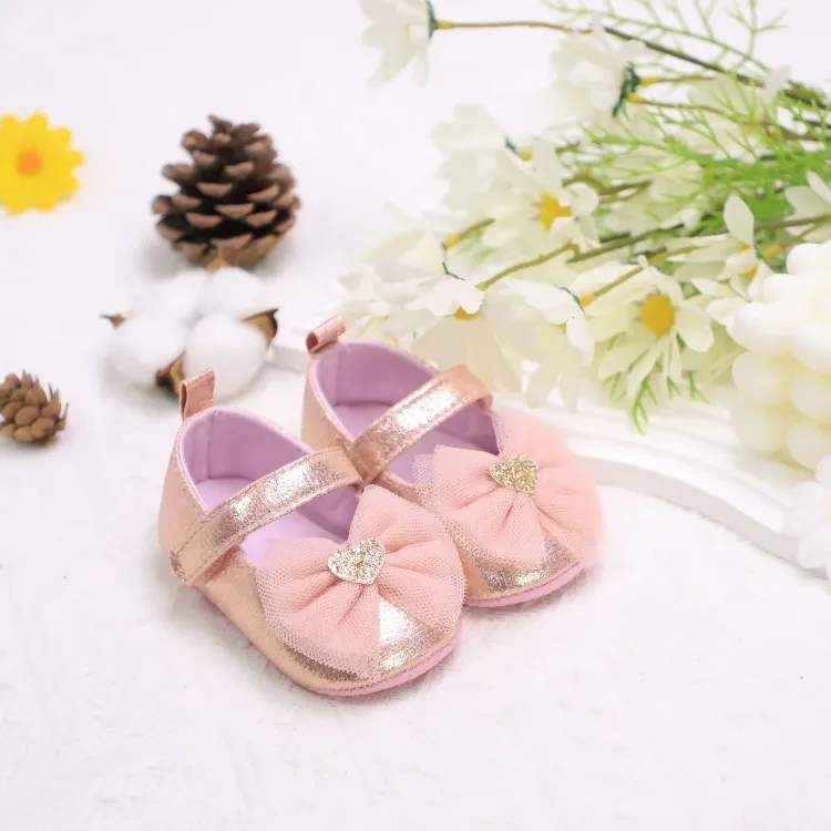 Lace Style Princess Gold Hearted Shoes