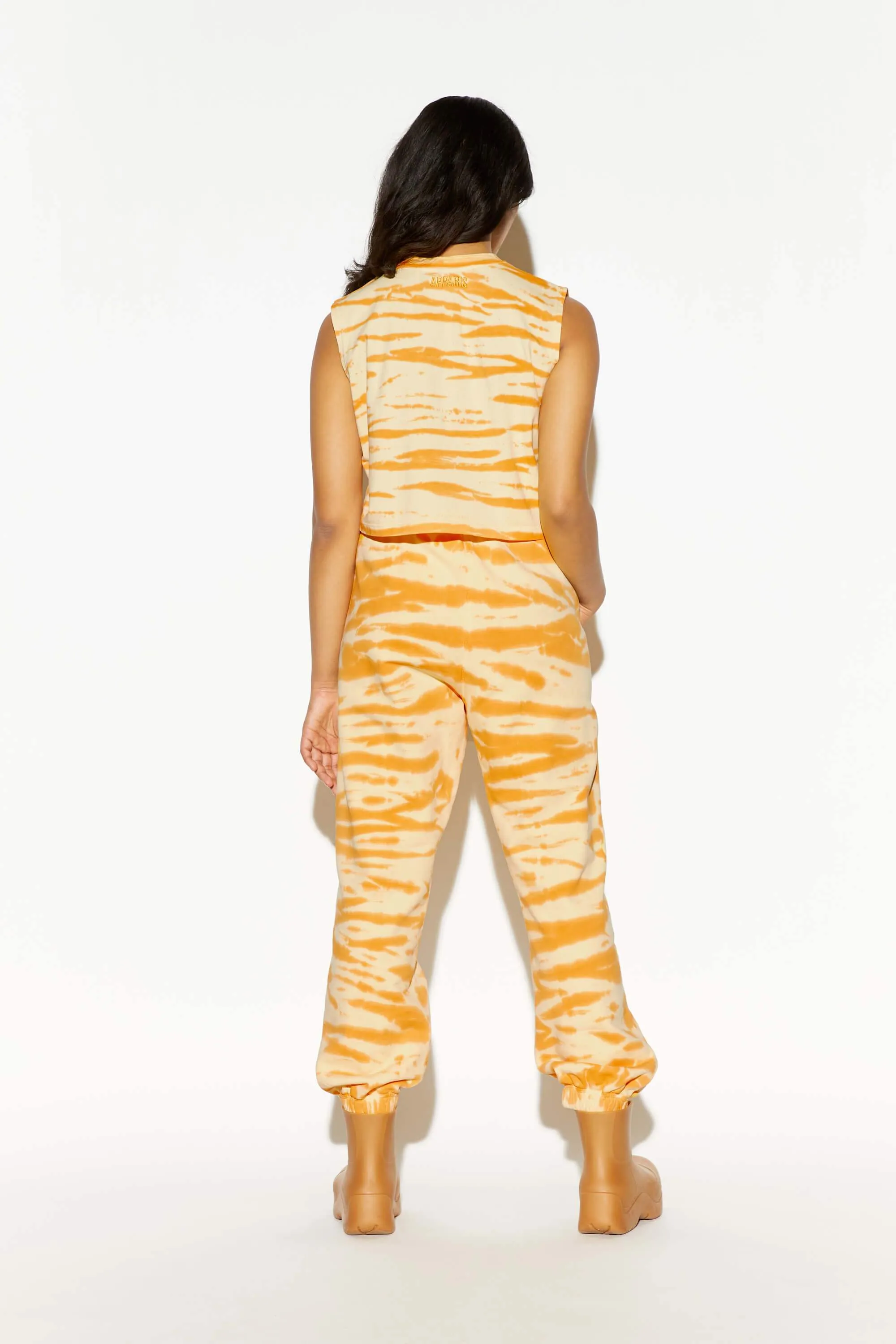 Sandy Pale Banana & Cadmium Yellow