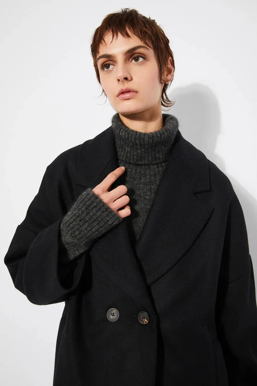 wool coat - cedar - black
